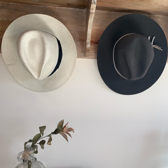 White hat - Picture 2 of 3